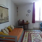 Δωμάτια σε οικογενειακή κατοικία Maison Momes