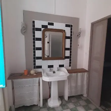 Maison Momes * Bize-Minervois