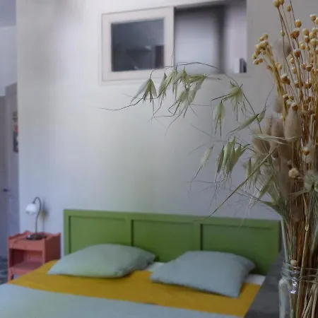 Homestay Maison Momes Bize-Minervois