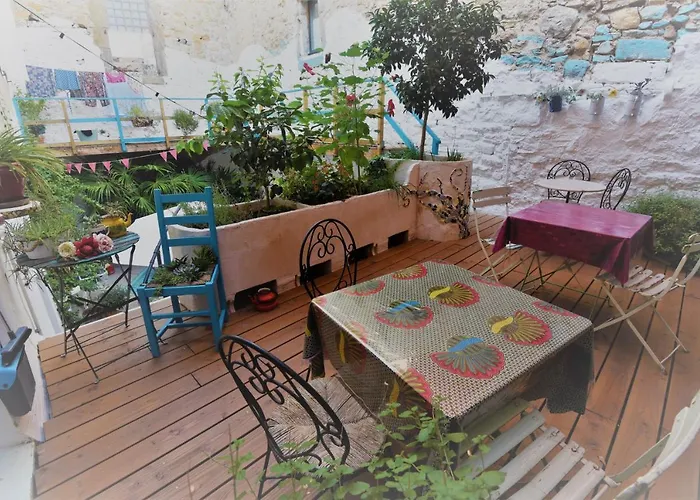 Maison Momes Bize-Minervois